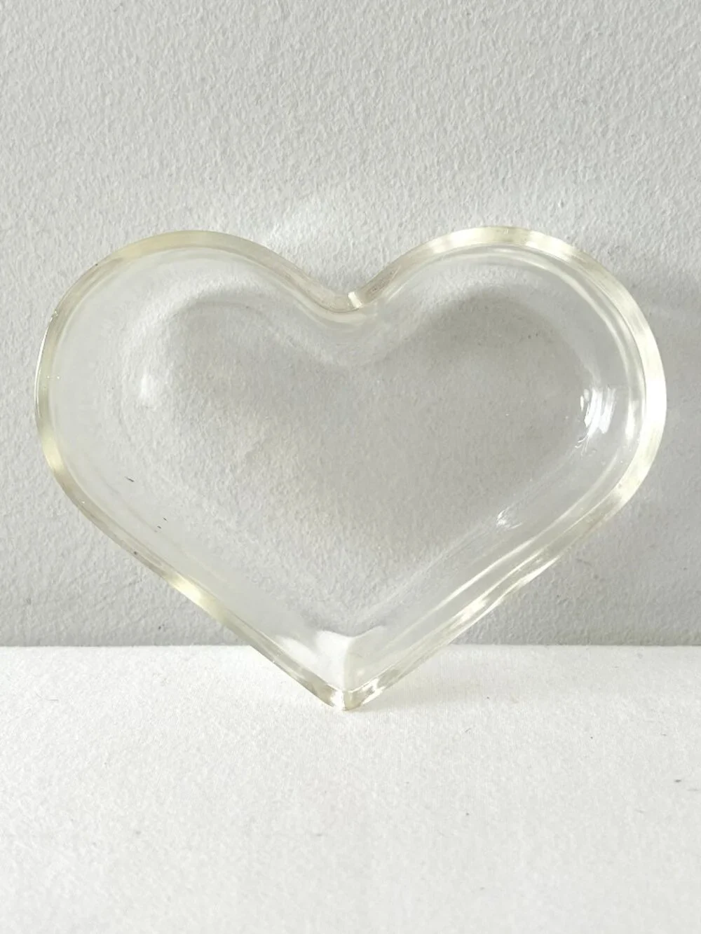 Vintage Peanuts Snoopy Heart Shaped Glass Trinket Box With Lid 80s Jewelry Dish